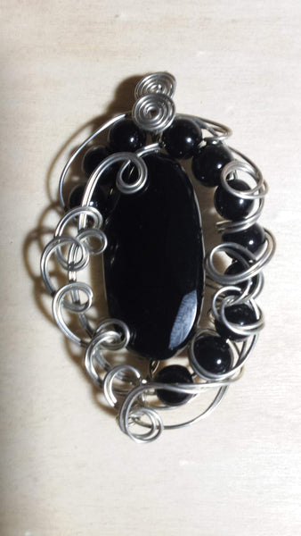 Faceted Onyx Ornate Swirls Pendant - Antika Nueva