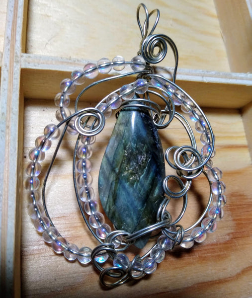 Mermaid's Wing Labradorite Pendant